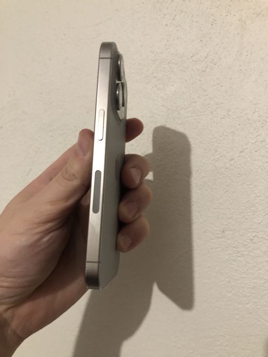 Продам iPhone 15 Pro 256GB eSim