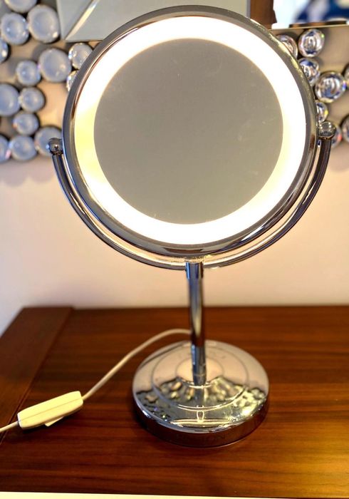 Espelho de Maquiagem com Luz LED e Aumento – Dupla Face