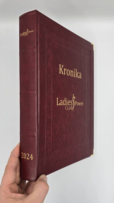 Kronika B4 z dowolnym złotym nadrukiem