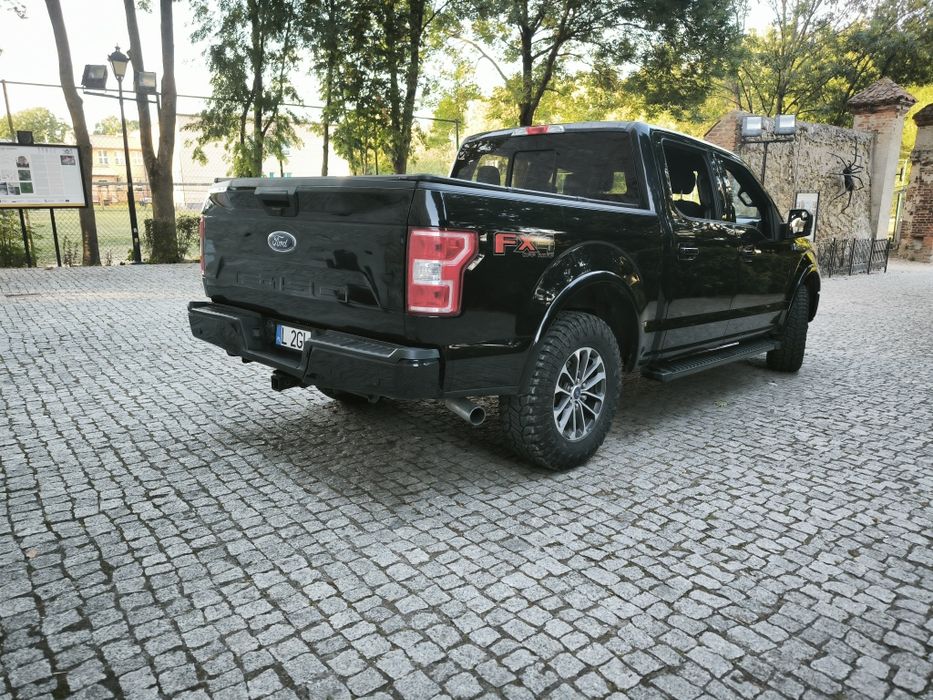 Ford F-150 4x4 5.0 LPG  3.5t na haku