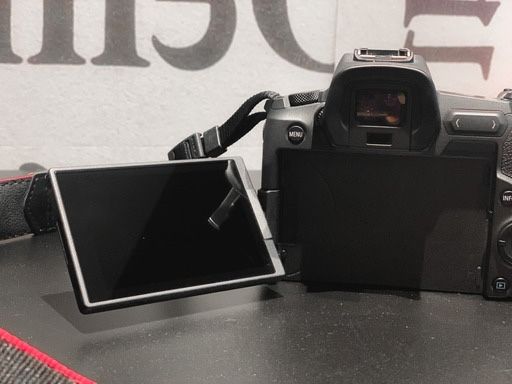 Canon eos r (body + adapter)