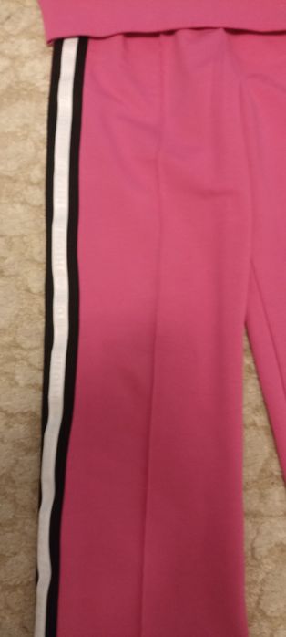 Костюм для дівчинки,нарядний,спортивний