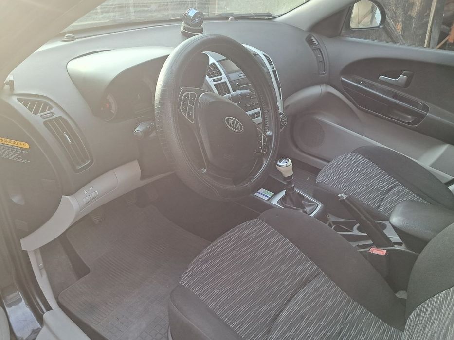 Продам Kia  Ceed 2008року,мотор 1.6.