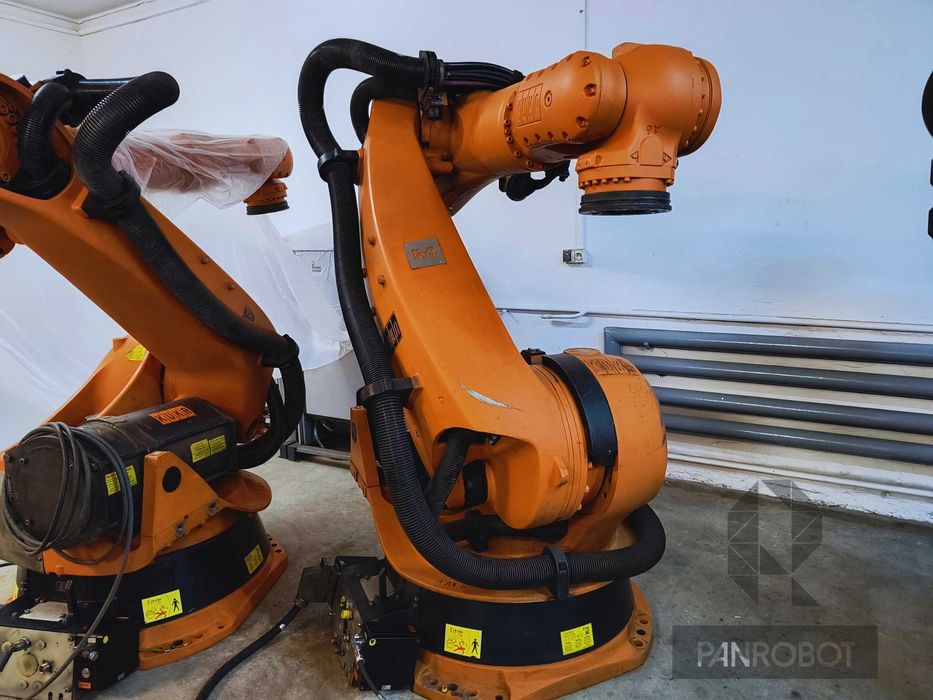 Robot przemysłowy KUKA KR210 - gotowy do pracy - serwisujemy roboty