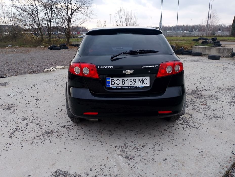 Продам Chevrolet lacheti