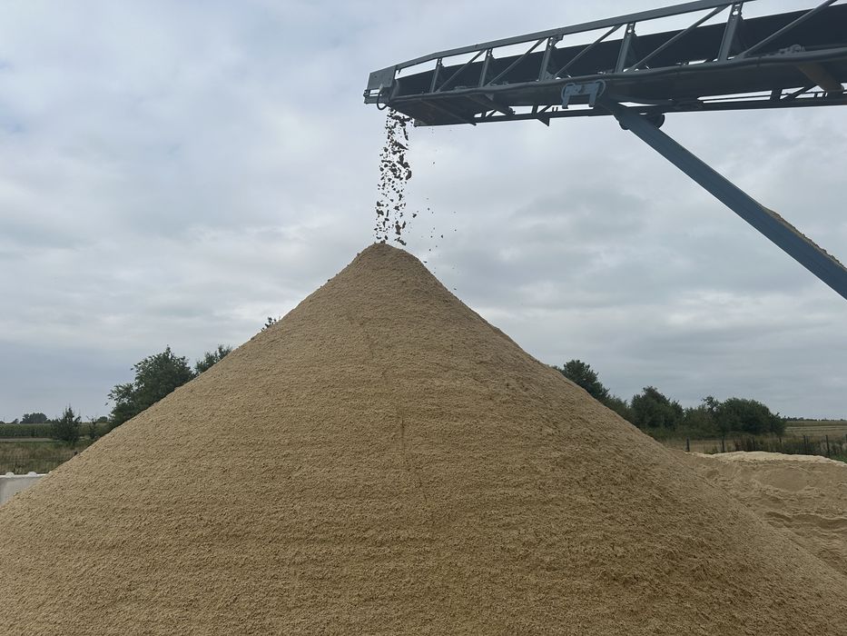 Piach do mixokreta, piasek na wylewki maszynowe, gruboziarnisty płukan