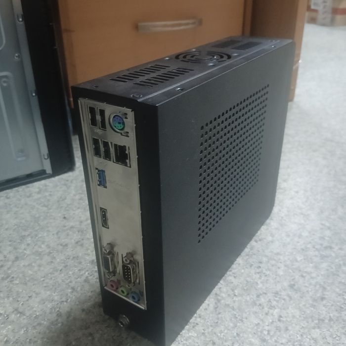 Системный блок, Celeron J1900