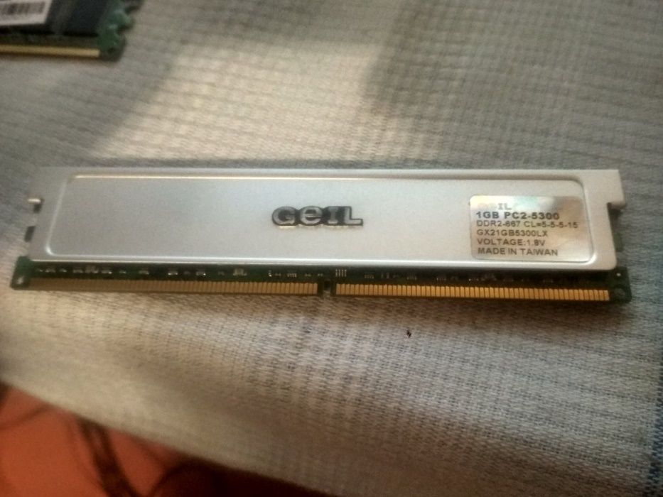 Память Samsung DDR 2x 1GB 400MHz hynix 2x 512GB 1GB GEIL Intel AMD