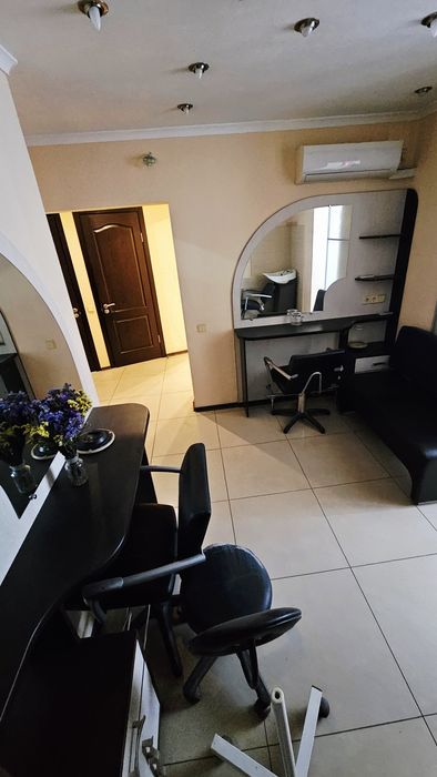 Продам помещение под салон красоты,стоматология,Левобережный 3 пр.Мира