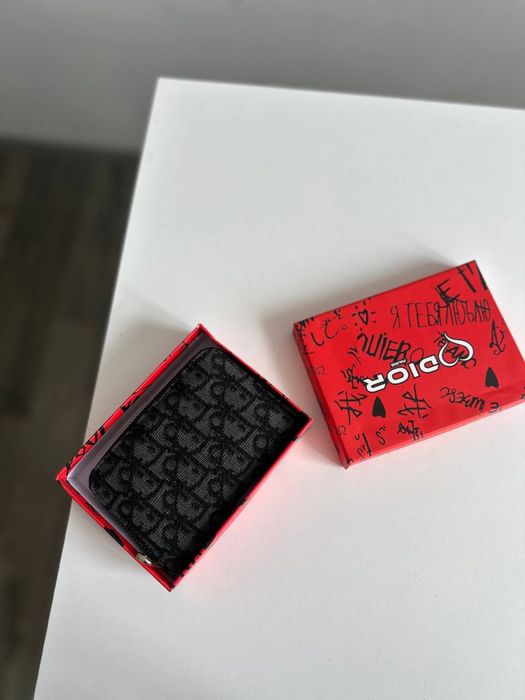 Stylowy portfel Dior