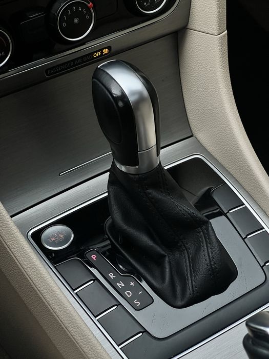 Volkswagen PASSAT 2014