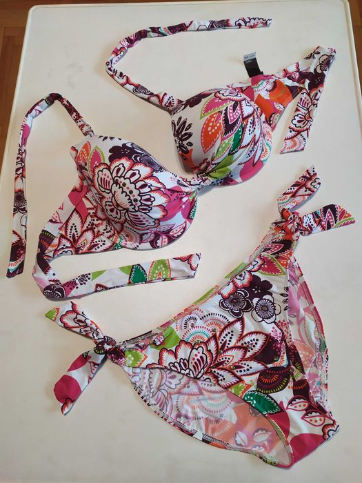 Купальник роздільний NEXT 38DD новий