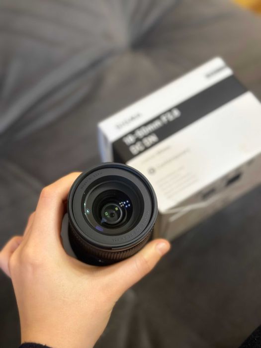 Об'єктив Sigma 18-50mm f/2.8 DC DN Contemporary Lens для Canon RF