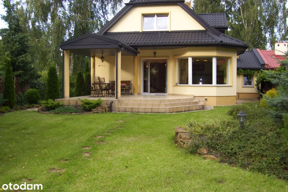 Przestronny dom z dużym ogrodem, prywatność i pękna okolica