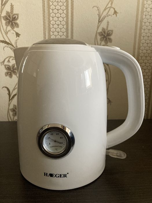 Електрочайник Haeger HG-7812