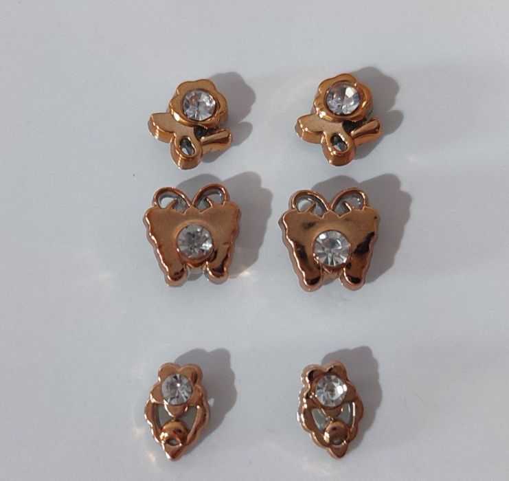 3 pares de brincos novos