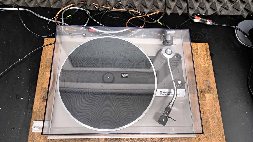 Gramofon TECHNICS SL-20 shure type2