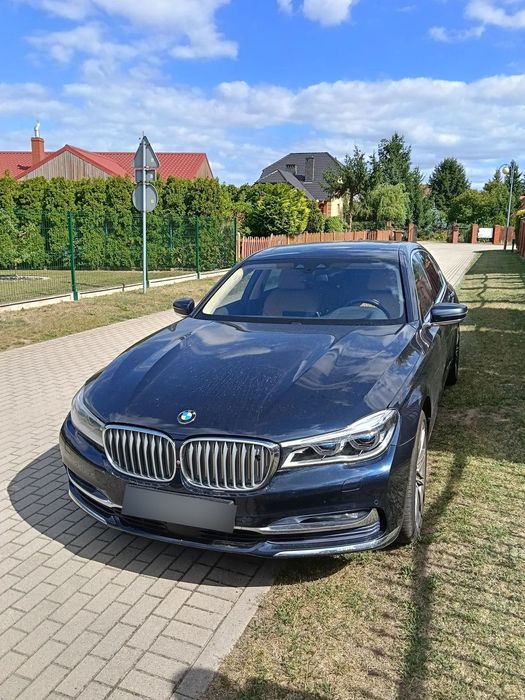 BMW Seria 7 Pierwszy właściciel, auto z polskiego salonu, bezwypadkowe.