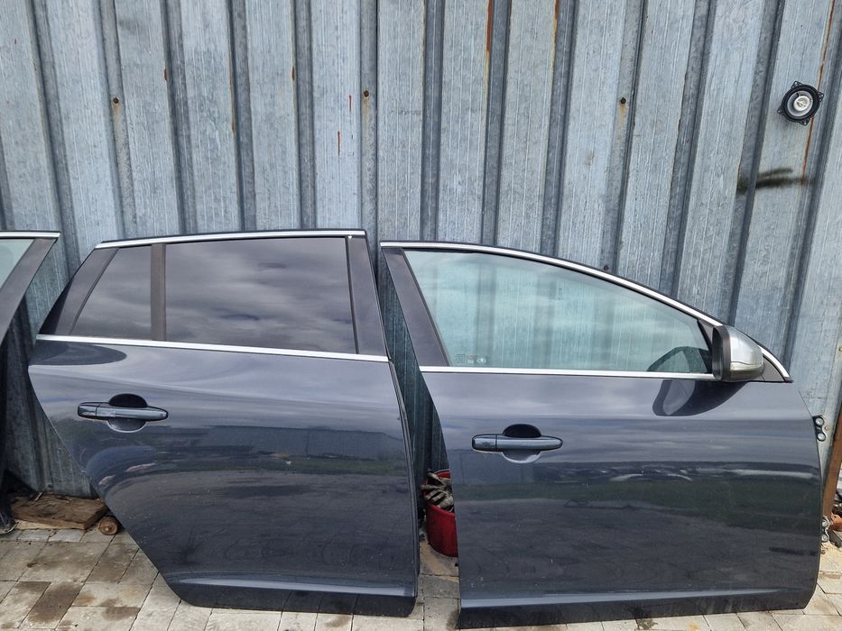 Drzwi volvo v60 1.6b