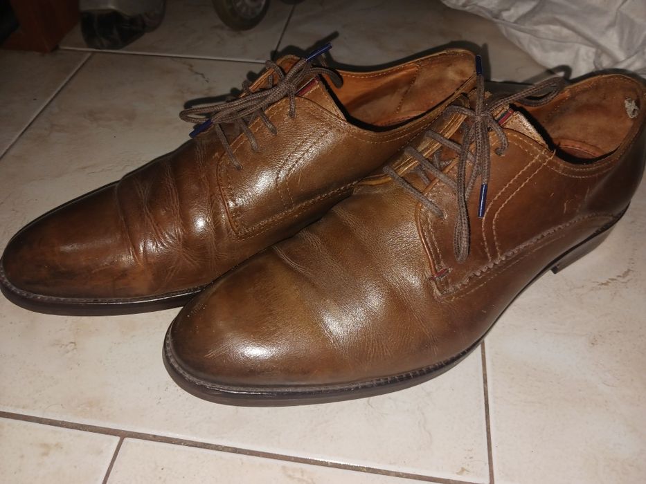 Buty pantofle skórzane męskie r.43 marki Tommy Hillfiger