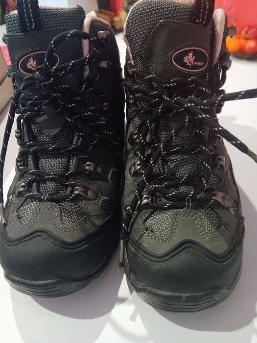 Sprzedam buty trekingowe wodoodporne