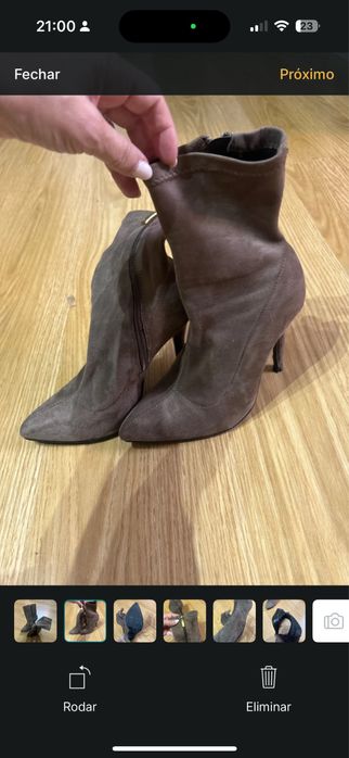 Botas salta alto em camurca