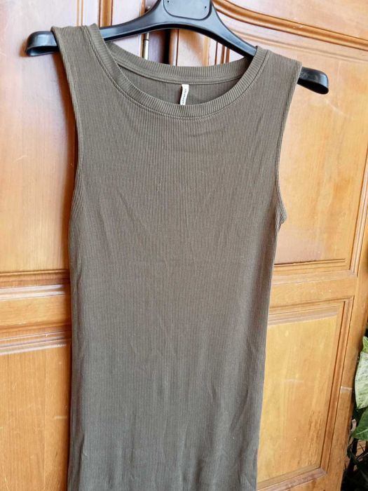 Vestido de senhora justo M