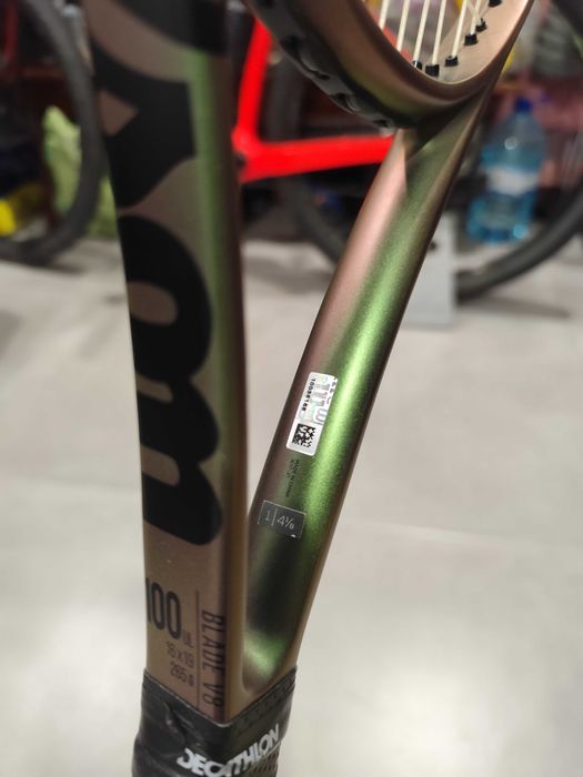 Raquete Wilson Blade 100UL V8 (265g) Grip L1