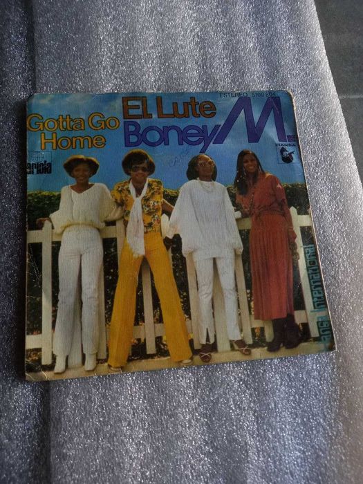 Disco vinil single ''Boney M: gotta go home''