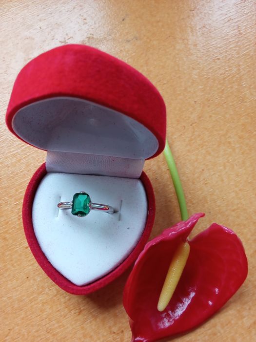 Anel em Prata 925 c/ Esmeralda Certificada da Zâmbia