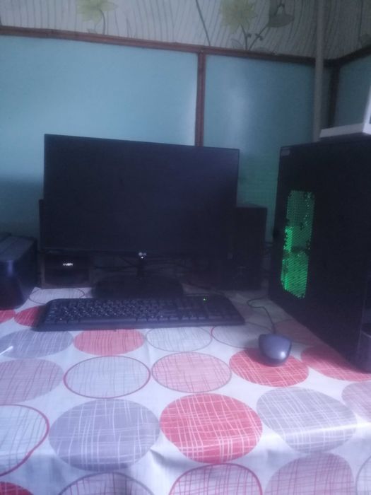 Продаю пк АСУС вместе с монитором