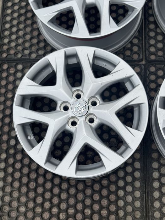 Диски оригінал toyota corolla celica avensis prius auris 5 100 r16
