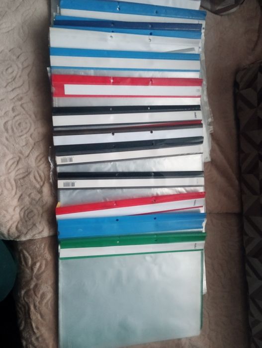 Продам канцелярію. Б/у. Папки, файли, лотки