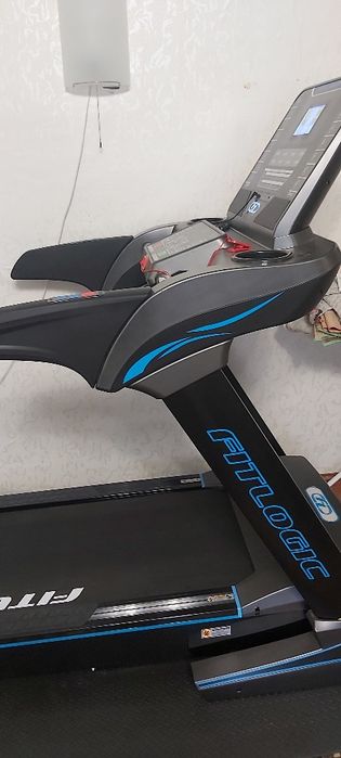 Беговая дорожка FITLOGIC T18C