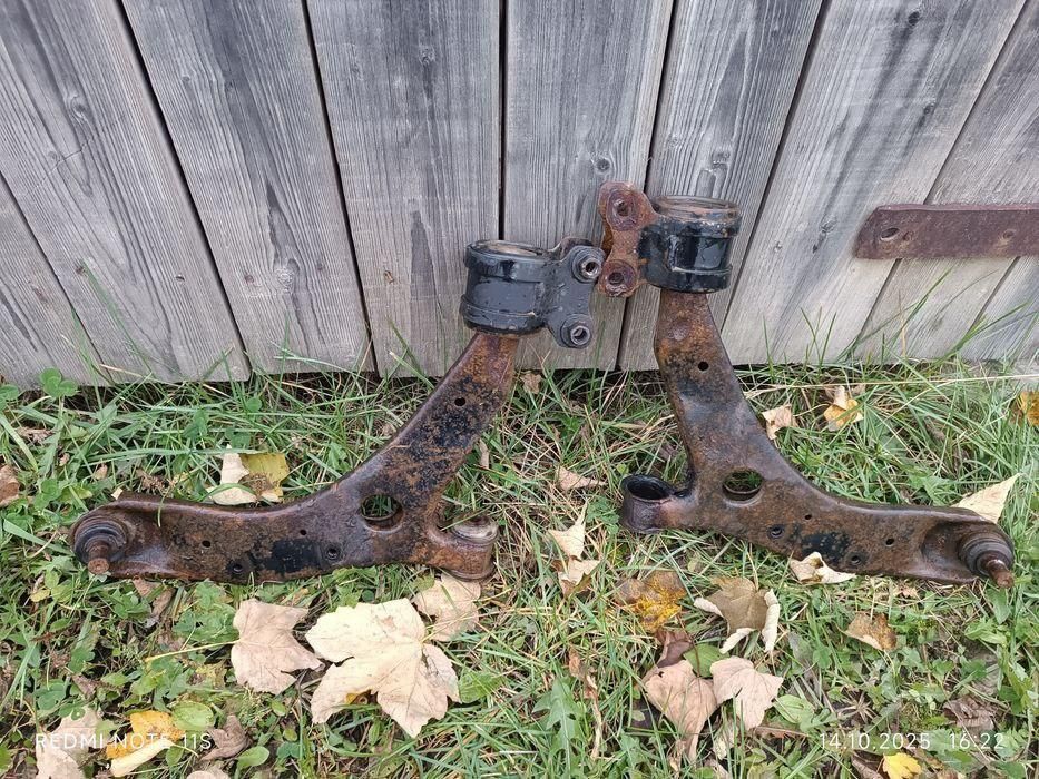 Передні важелі 2шт