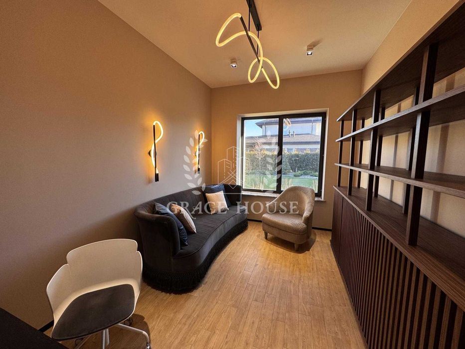 Продаж нового сучасного будинку з ремонтом 287 м², 10 сот, Ходосіївка