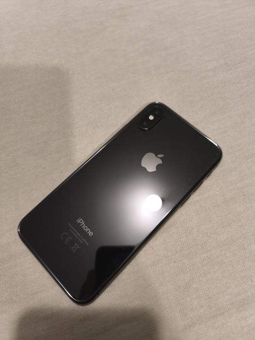 Sprzedam iPhona X.