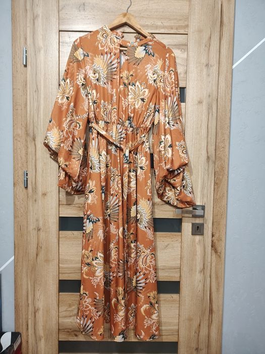 Jesienna sukienka w liście SHEIN M