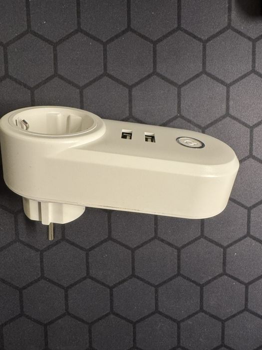 WIFI  розетка с 2 USB
