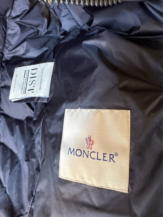 Moncler жилет оригінал