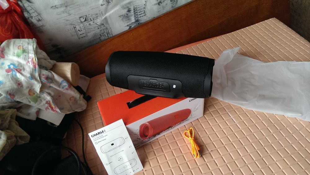 Портативная Bluetooth-колонка JBL Charge 4 с AUX, USB, SD, FM и Blueto
