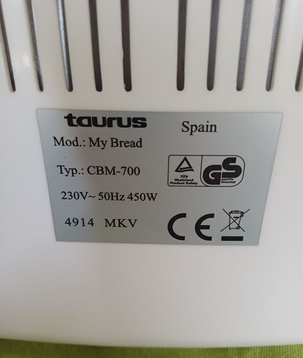 Máquina de Fazer Pão Taurus My Bread CBM-700