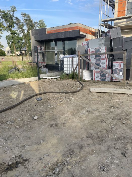 Dostawa wody , woda w zbiornikach