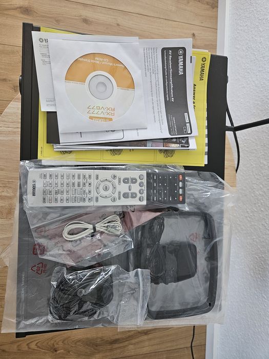 Yamaha RX-V777 ładna ,orginalny karton