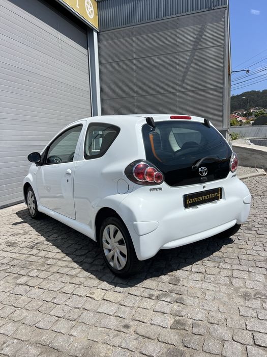 Toyota Aygo — fotografia 4
