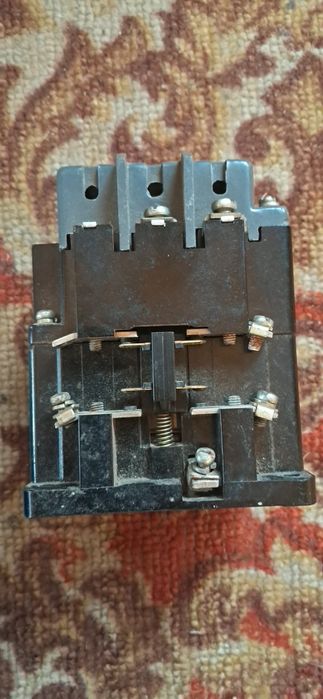 ПМЕ-211 магнітний пускач