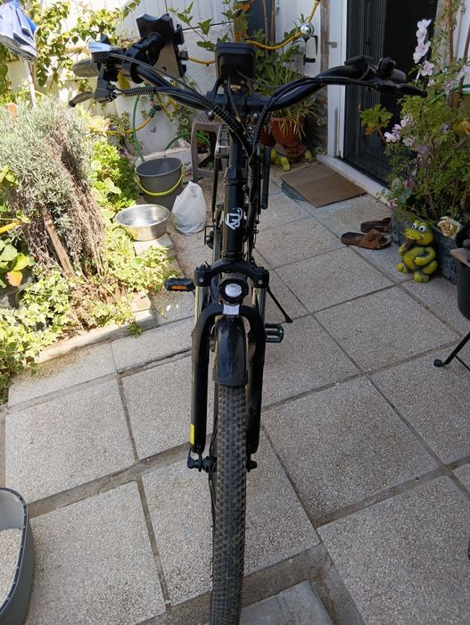 Bicicleta elétrica Sra. Ler descrição