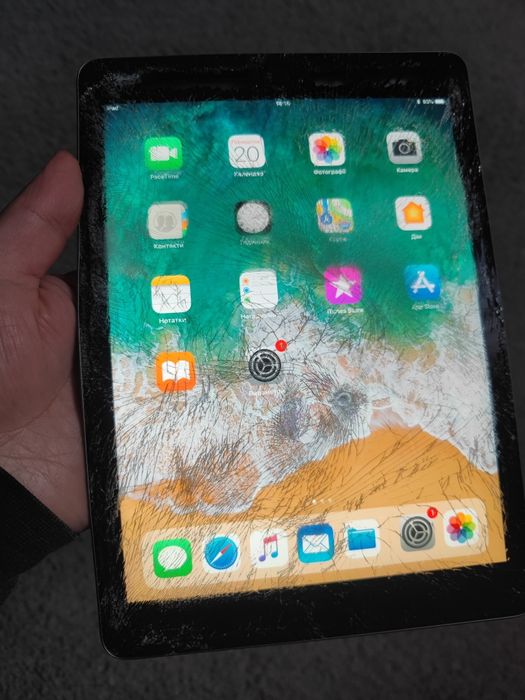 iPad 6 покоління на 128 ГБ. Донор