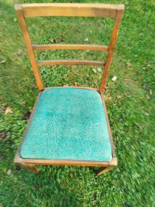 Стулья деревянные