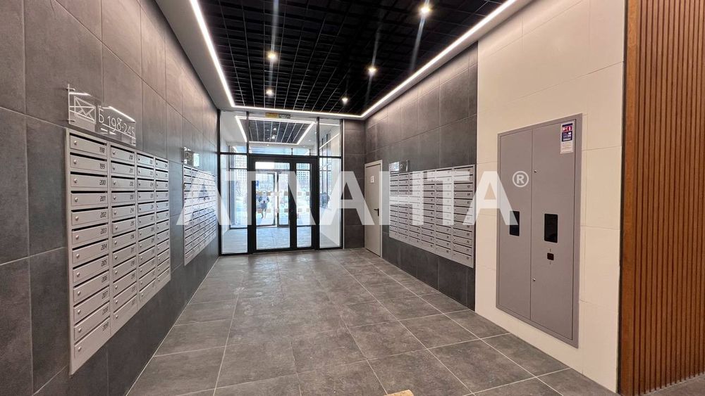 Продаж 1-кімнатної квартири ЖК “Варшавський 3” З ГЕНЕРАТОРОМ